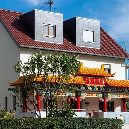 Gaststaette Lin Garden Hotel Untergruppenbach Bagian luar foto