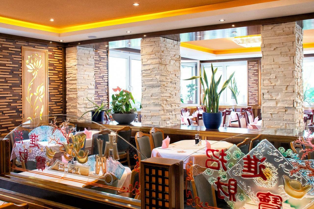 Gaststaette Lin Garden Hotel Untergruppenbach Bagian luar foto